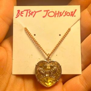 Betsey Johnson Heart Pendent Necklace
